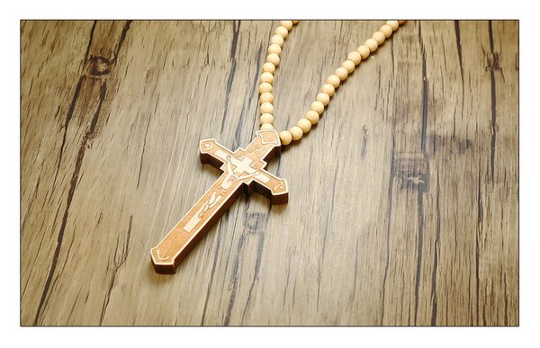 Rosenkranz aus Holz Beige handgeschnitzt christlich Jesus Kreuz Kette Glauben